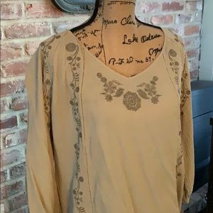 Soft Surroundings Embroidered 3/4 length tunic